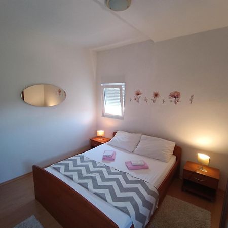Apartman Lea Sukošan Zewnętrze zdjęcie
